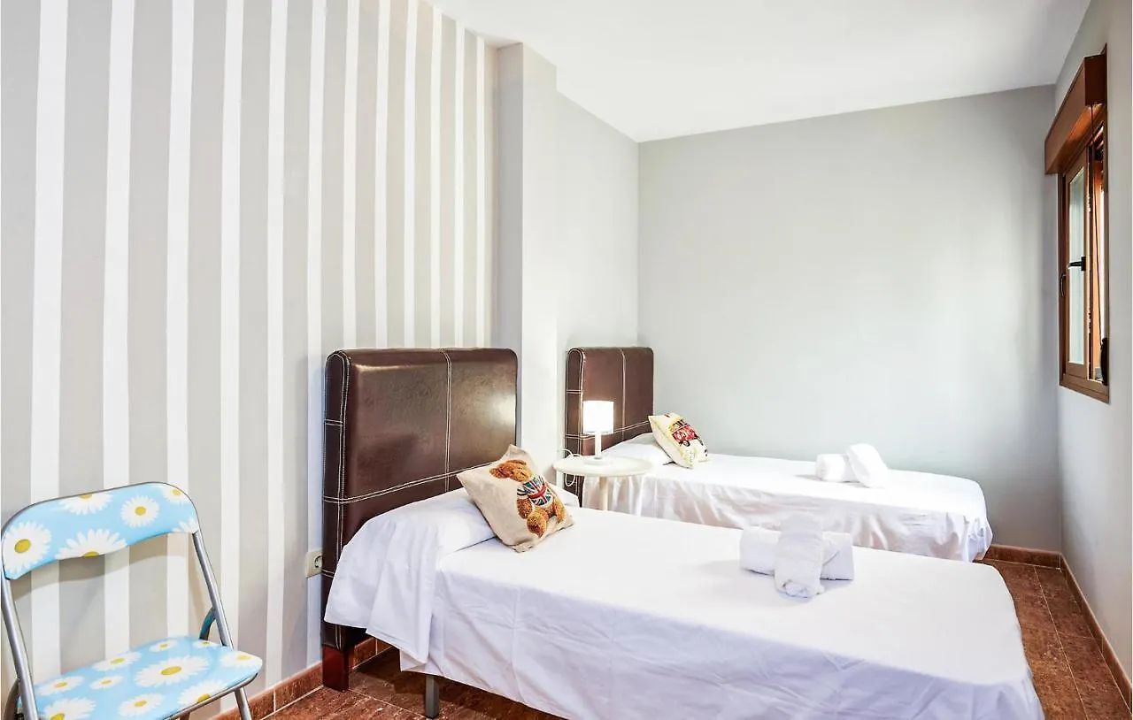 Gorgeous Apartment In Granada With Wifi